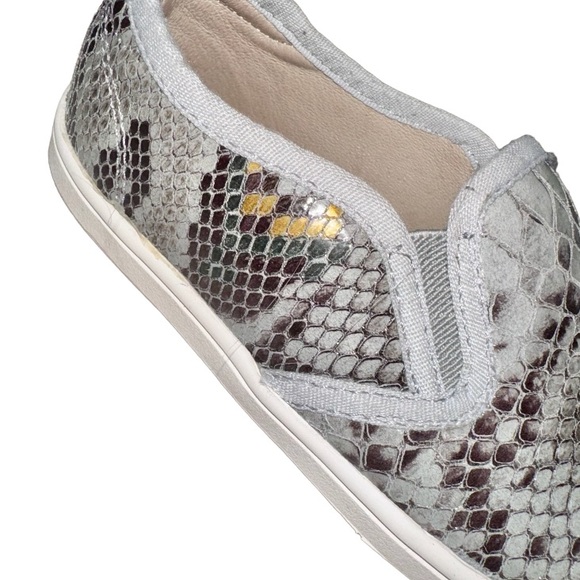 OLD SOLES abby snakeskin slip on shoes girls shoes size 30 or US 13 - Picture 3 of 15